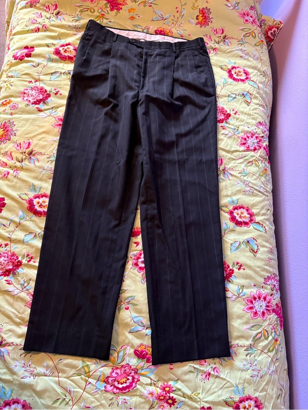 Christian Dior Monsieur 90s Black Pinstripe Wool Pleated Dress Pants 36W x 33L